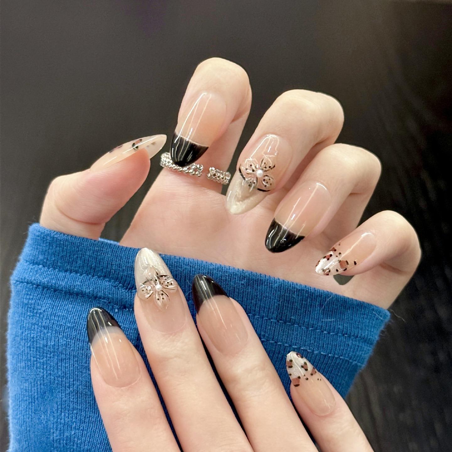 Chunshan Hand-Painted Leopard & Sunflower Almond Nails - Original Design, French Style, Whitening, Wearable, Purely Handmade. XS
Chunshan Hand-Painted Leopard & Sunflower Almond Nails - Original Design, French Style, Whitening, Wearable, Purely Handmade. XS