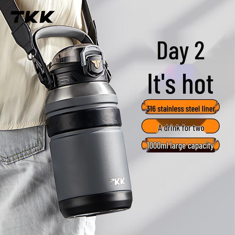 TKK 316 Stainless Steel Large Capacity Insulated Water Bottle
TKK 316 Stainless Steel Large Capacity Insulated Water Bottle