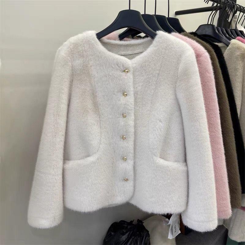 Women s Petite Faux Mink Fur Short Plush Coat - Autumn/Winter Large (125-140 lbs) слонова кістка
Women s Petite Faux Mink Fur Short Plush Coat - Autumn/Winter Large (125-140 lbs) слонова кістка