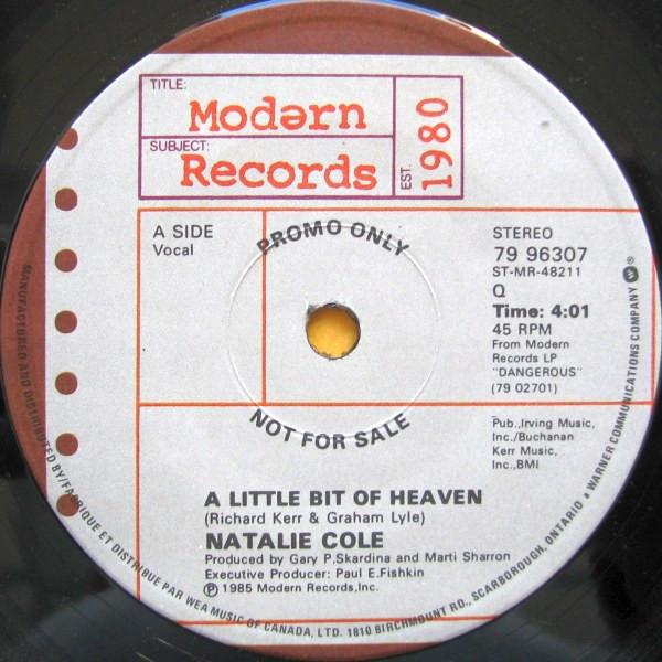 7-дюймовая пластинка NATALIE COLE A Little Bit Of Heaven 7996307 Modern Records 1985 Канада SoulFunk Б/у
7-дюймовая пластинка NATALIE COLE A Little Bit Of Heaven 7996307 Modern Records 1985 Канада SoulFunk Б/у