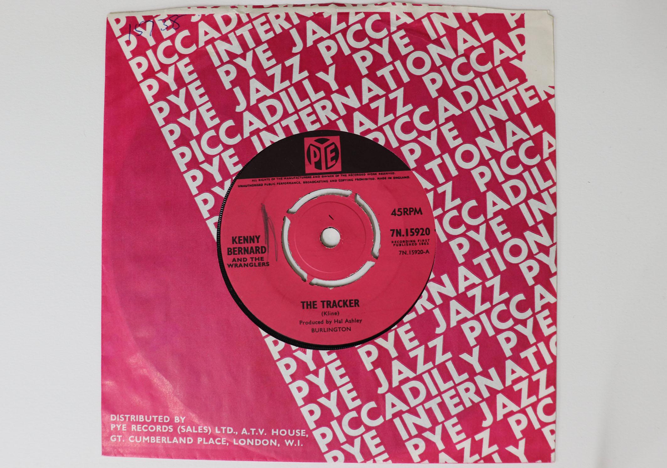 7inch Record KENNY BERNARD, WRANGLERS - Tracker / You Gotta Give 7N15920 PYE 1965 UK Soul/Funk Used
7inch Record KENNY BERNARD, WRANGLERS - Tracker / You Gotta Give 7N15920 PYE 1965 UK Soul/Funk Used