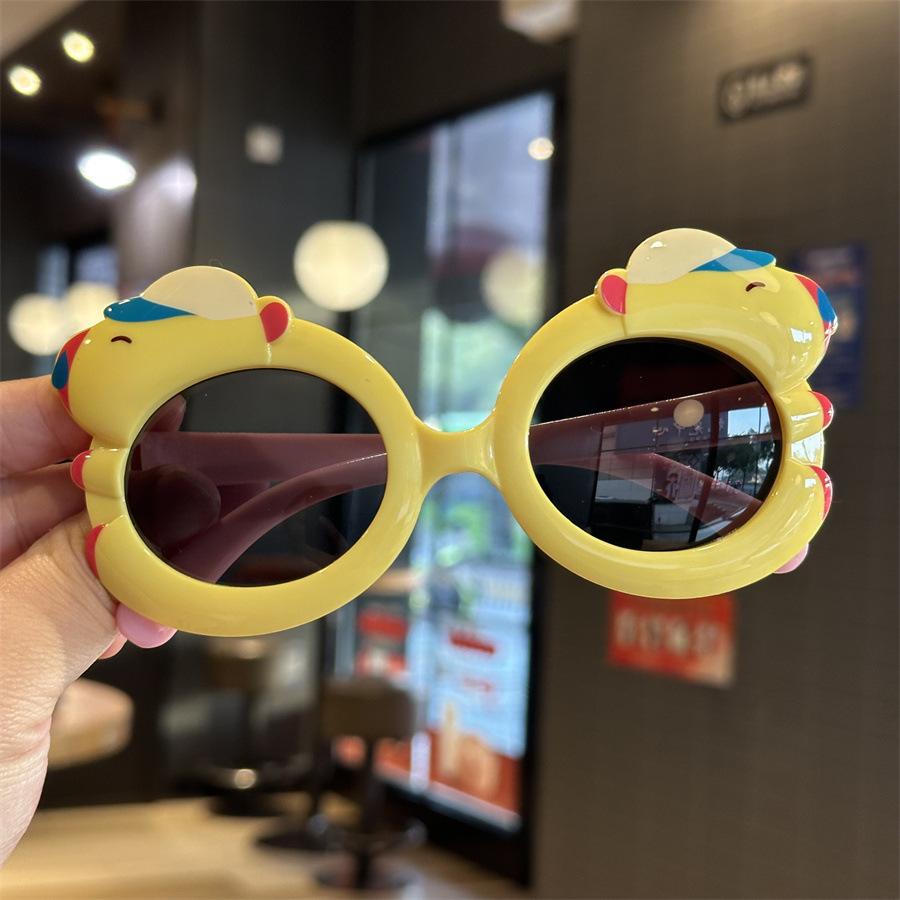 Kids Sun Glasses Pc Material Sunglasses Capybara Shape Sun Glasses Easy To Clean Children S Sunglasses For Photo Props Gift жовтий
Kids Sun Glasses Pc Material Sunglasses Capybara Shape Sun Glasses Easy To Clean Children S Sunglasses For Photo Props Gift жовтий