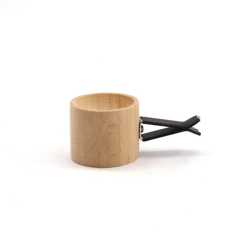 Wooden Car Air Vent Clip: High-End Interior Fragrance Essential Oil Diffuser Ornament
Wooden Car Air Vent Clip: High-End Interior Fragrance Essential Oil Diffuser Ornament