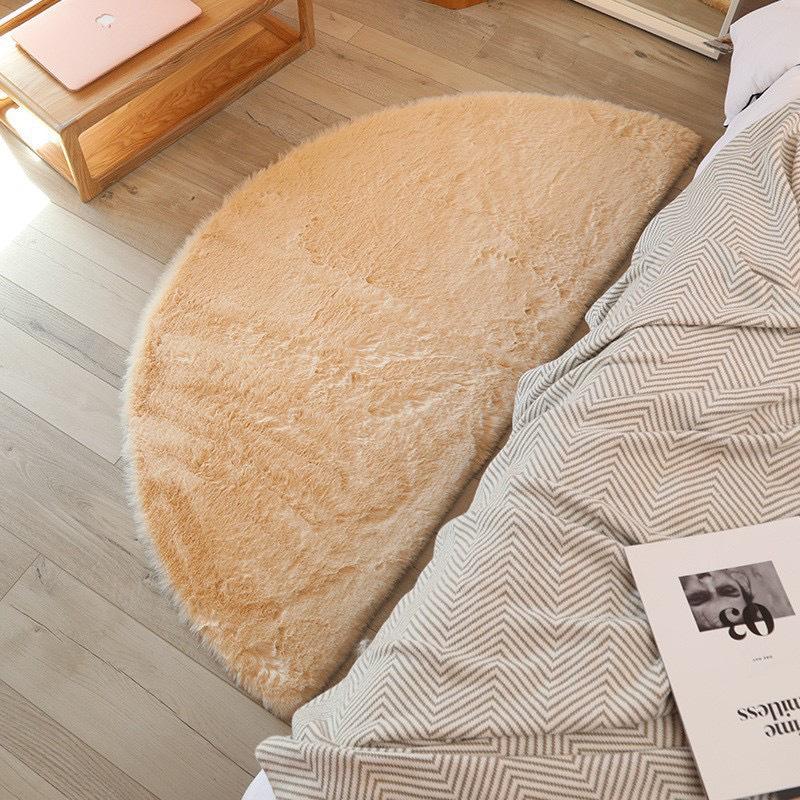 Home Oval Faux Rabbit Fur Rug - Irregular Shape, Soft Short Pile, Perfect for Bedroom or Bedside 50*100cm
Home Oval Faux Rabbit Fur Rug - Irregular Shape, Soft Short Pile, Perfect for Bedroom or Bedside 50*100cm