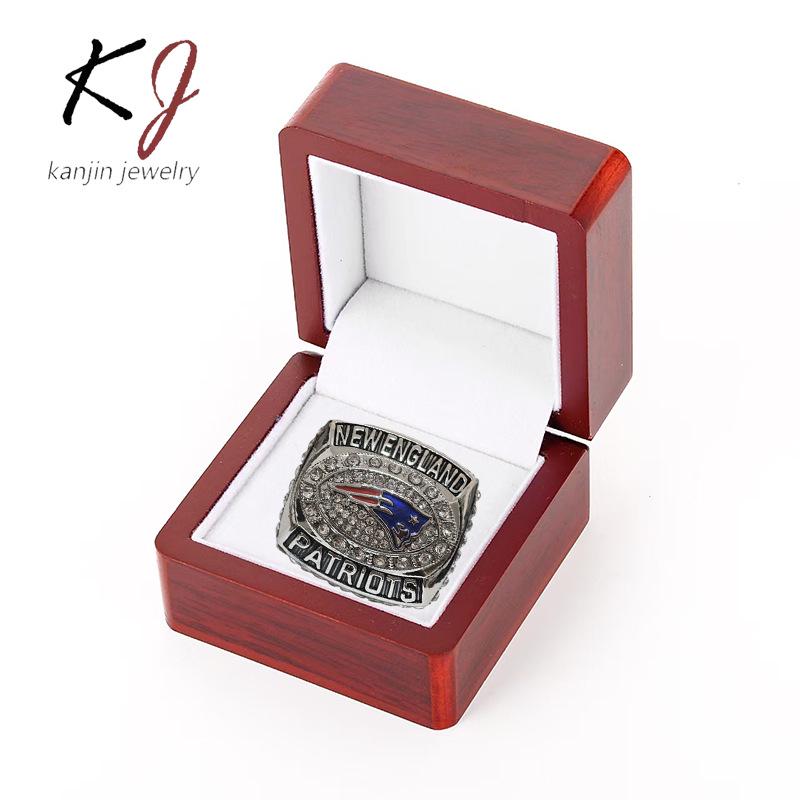 Кольцо чемпиона Супербоула 2017 года для мужчин, 5-е для «Нью-Ингленд Пэтриотс» Size 11
Кольцо чемпиона Супербоула 2017 года для мужчин, 5-е для «Нью-Ингленд Пэтриотс» Size 11