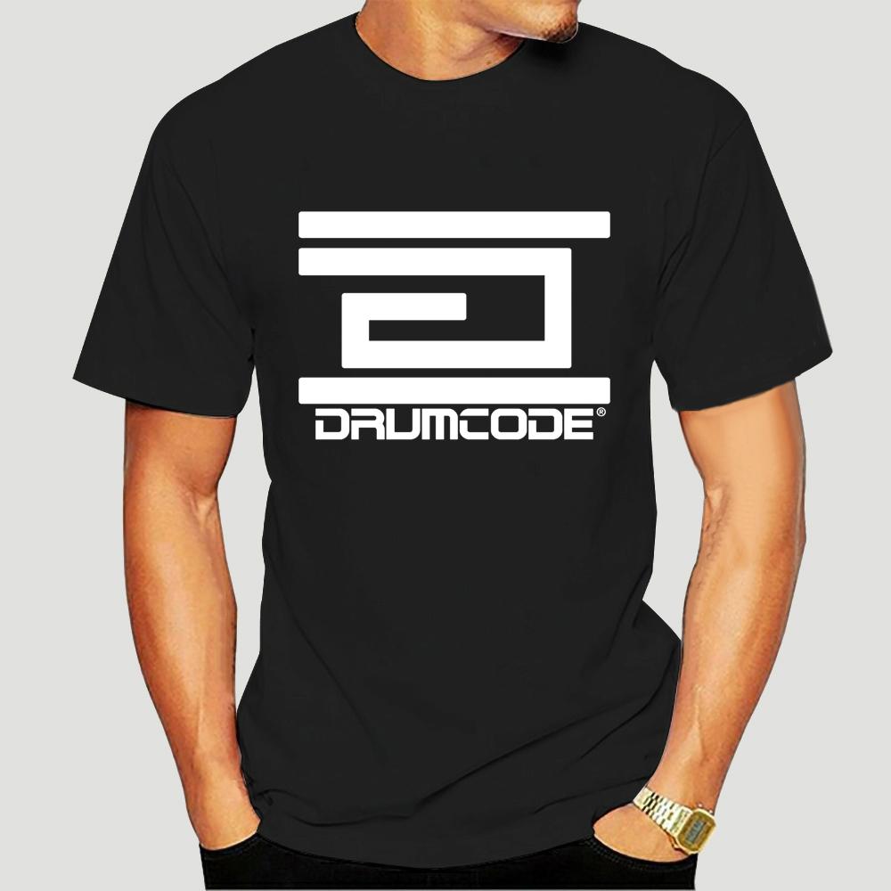 Drumcode Records Логотип шведского техно-лейбла Черная футболка Размер от S до 3Xl Мужские футболки Модная новая одежда 8288D
Drumcode Records Логотип шведского техно-лейбла Черная футболка Размер от S до 3Xl Мужские футболки Модная новая одежда 8288D