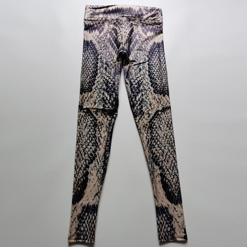 European 3D Snake Print High-Waisted Yoga Pants: Quick-Dry, Elastic, Peach Hip Lifting Design M
European 3D Snake Print High-Waisted Yoga Pants: Quick-Dry, Elastic, Peach Hip Lifting Design M