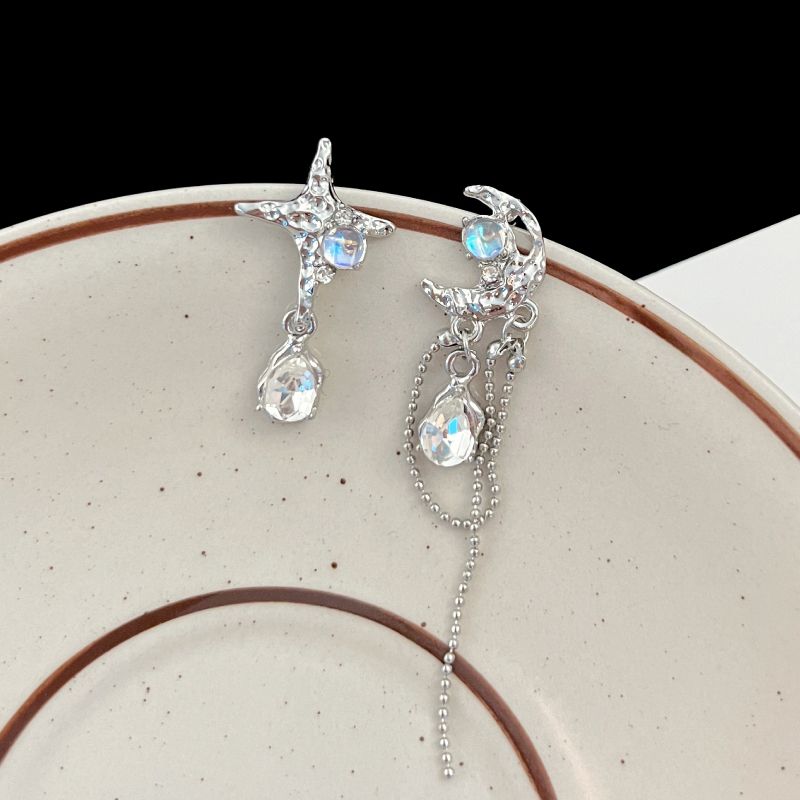 Cold Wind Kansai Star Moon Female Stylish Tassel Earrings Asymmetric Star-Moon Earrings
Cold Wind Kansai Star Moon Female Stylish Tassel Earrings Asymmetric Star-Moon Earrings