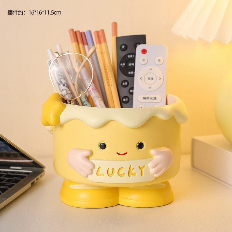 1pcs Creative, cute, large capacity, oversized storage box, pen holder decoration, office desktop decoration
1pcs Creative, cute, large capacity, oversized storage box, pen holder decoration, office desktop decoration