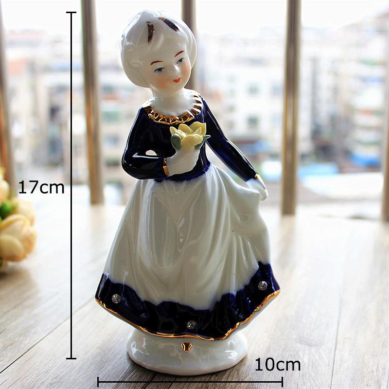 Дівчинка з кошиком квітів Статуетка Європейські фігурки Прикраси Настільна прикраса Синя керамічна фігурка дівчинки Естетичний декор кімнати
Дівчинка з кошиком квітів Статуетка Європейські фігурки Прикраси Настільна прикраса Синя керамічна фігурка дівчинки Естетичний декор кімнати