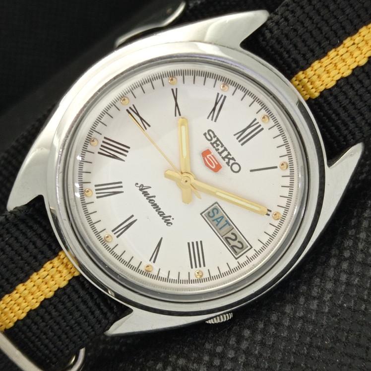 USED VINTAGE SEIKO 5 AUTOMATIC 7009A JAPAN MENS D/D WHITE WATCH 608e-a315959-9 SKU608e-a315959
USED VINTAGE SEIKO 5 AUTOMATIC 7009A JAPAN MENS D/D WHITE WATCH 608e-a315959-9 SKU608e-a315959