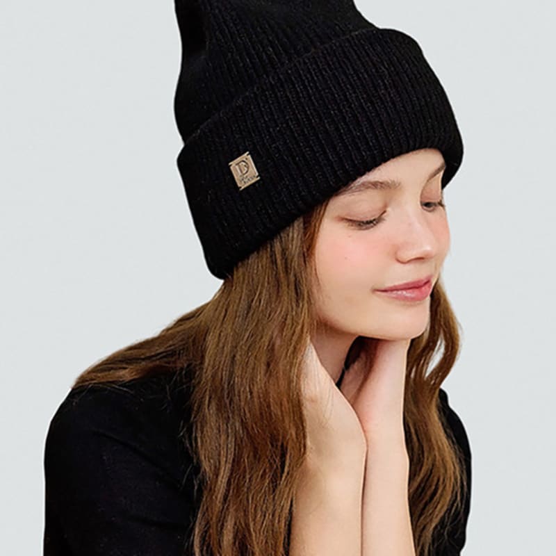 Dana Burton Chic & Snug Beanie black
Dana Burton Chic & Snug Beanie black