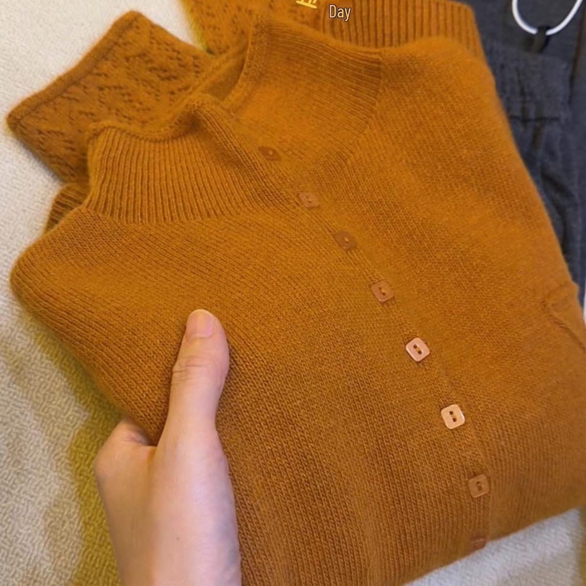 Winter 2025 Chic Knit Cardigan Jacket for Women Large (60-75kg) - Ships in 5 days
Winter 2025 Chic Knit Cardigan Jacket for Women Large (60-75kg) - Ships in 5 days
