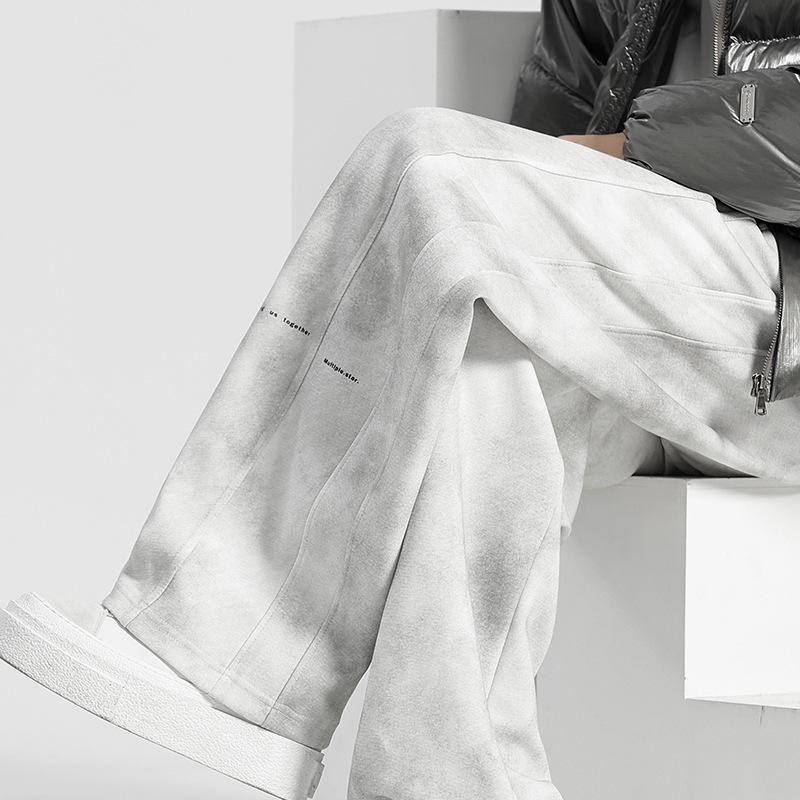 Мужские спортивные штаны свободного кроя в американском стиле с широкими штанинами на все сезоны M (47.5-57.5 kg)
Мужские спортивные штаны свободного кроя в американском стиле с широкими штанинами на все сезоны M (47.5-57.5 kg)