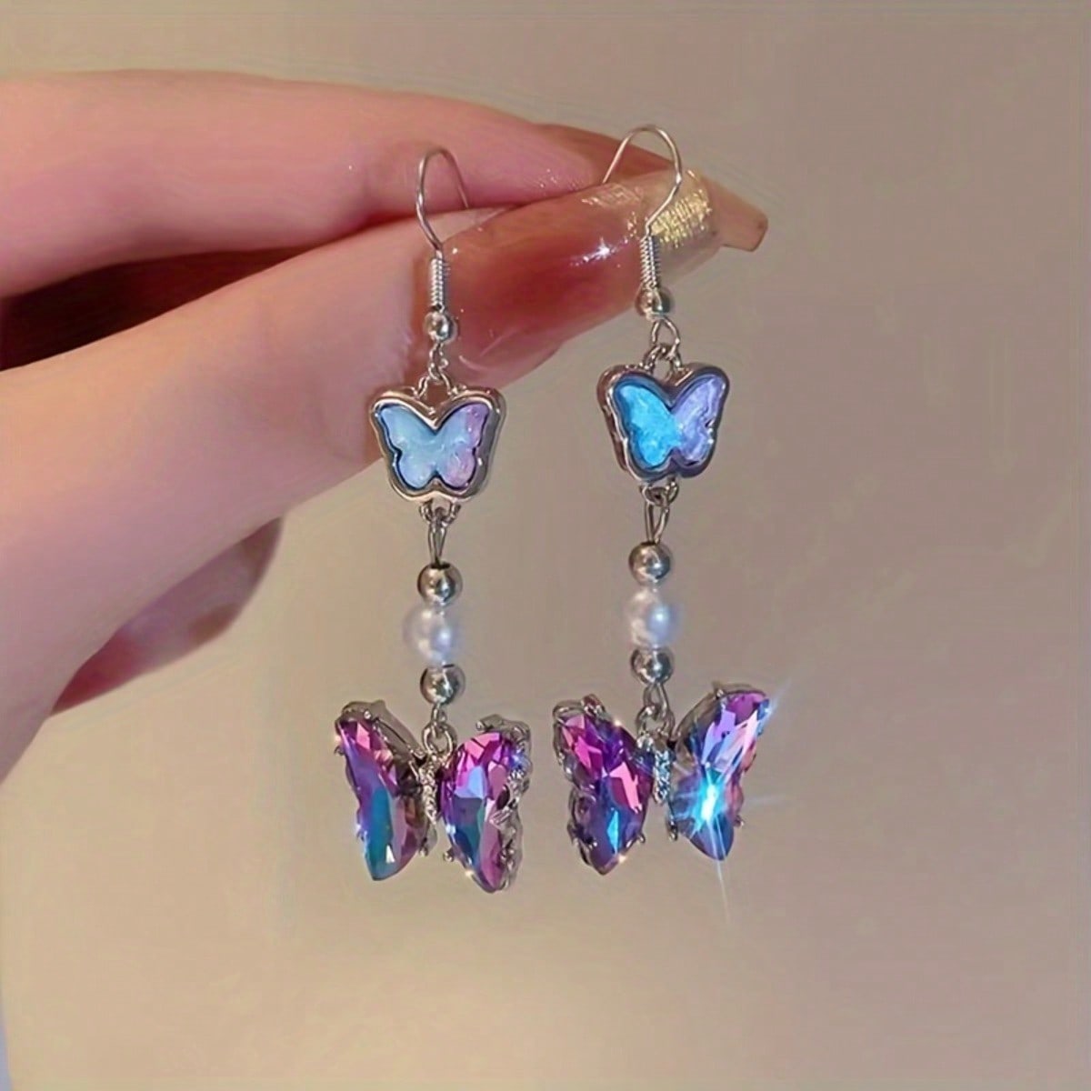 1 Pair of Y2k Style Purple Butterfly Earrings, Set with Imitation Pearls and Synthetic Zircons, Suitable for Daily Wear and Holiday Gift Giving фиолетовый
1 Pair of Y2k Style Purple Butterfly Earrings, Set with Imitation Pearls and Synthetic Zircons, Suitable for Daily Wear and Holiday Gift Giving фиолетовый