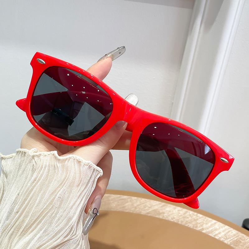 Retro Adult Anti-UV Eye Protection Sunglasses Men s Driving Shades Male Sun Glasses Luxury Brand Designer Ladies Oculos UV400
Retro Adult Anti-UV Eye Protection Sunglasses Men s Driving Shades Male Sun Glasses Luxury Brand Designer Ladies Oculos UV400