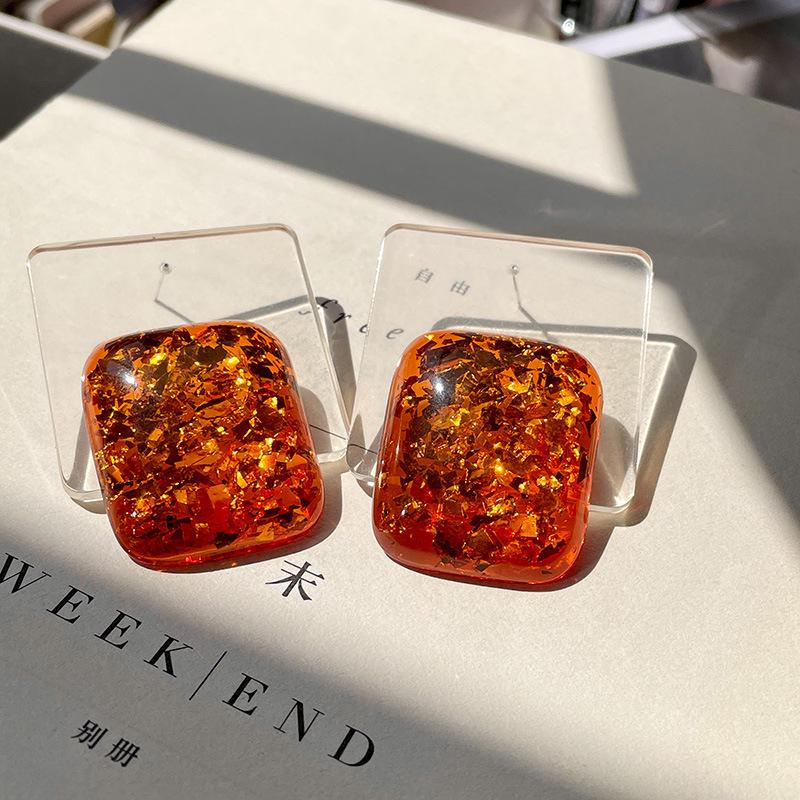 Двухслойные квадратные серьги из смолы, простой и персонализированный дизайн, серьги, модные и преувеличенные серьги, нишевые и с ощущением высокого класса
Двухслойные квадратные серьги из смолы, простой и персонализированный дизайн, серьги, модные и преувеличенные серьги, нишевые и с ощущением высокого класса
