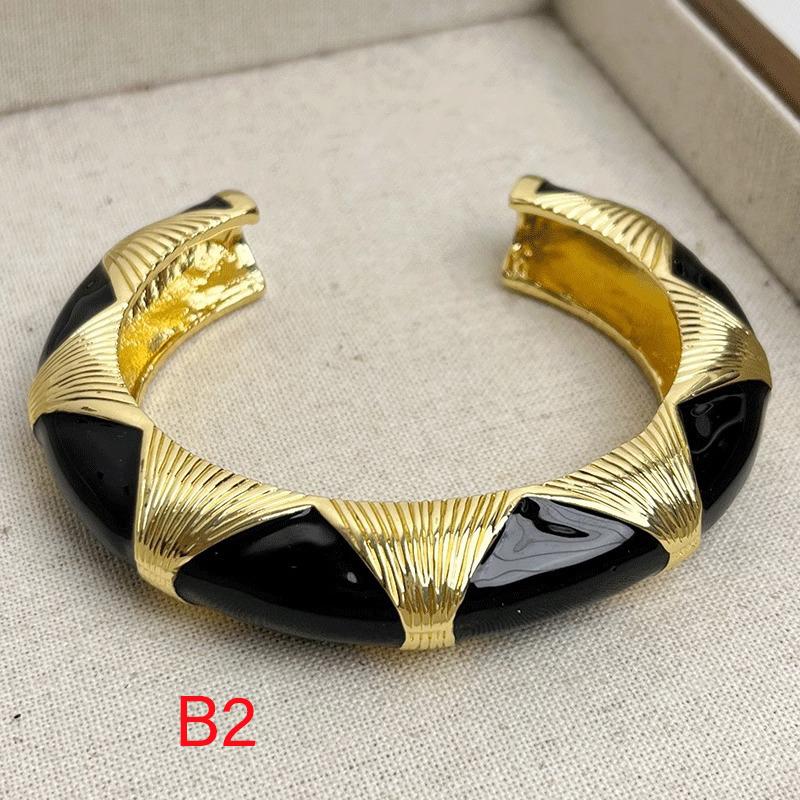 Fashion Vintage Black Gold Enamel Overlapping Wide Version Bracelet Female Delicate Open Bracelet For Friends Gift 58-60mm
Fashion Vintage Black Gold Enamel Overlapping Wide Version Bracelet Female Delicate Open Bracelet For Friends Gift 58-60mm