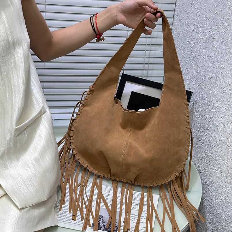 Tassel Crossbody Bag for Women Large Capacity Shoulder Bags Commuter Suede Travel Handbags Solid Color Purse Handbags коричневий
Tassel Crossbody Bag for Women Large Capacity Shoulder Bags Commuter Suede Travel Handbags Solid Color Purse Handbags коричневий