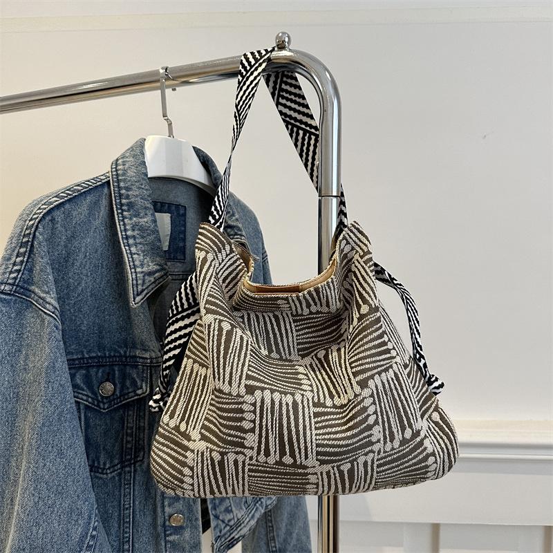 Женская холщовая сумка-тоут большой вместимости - Сумка на осень 2024 для ленивого стиля в дороге кофейный
Женская холщовая сумка-тоут большой вместимости - Сумка на осень 2024 для ленивого стиля в дороге кофейный