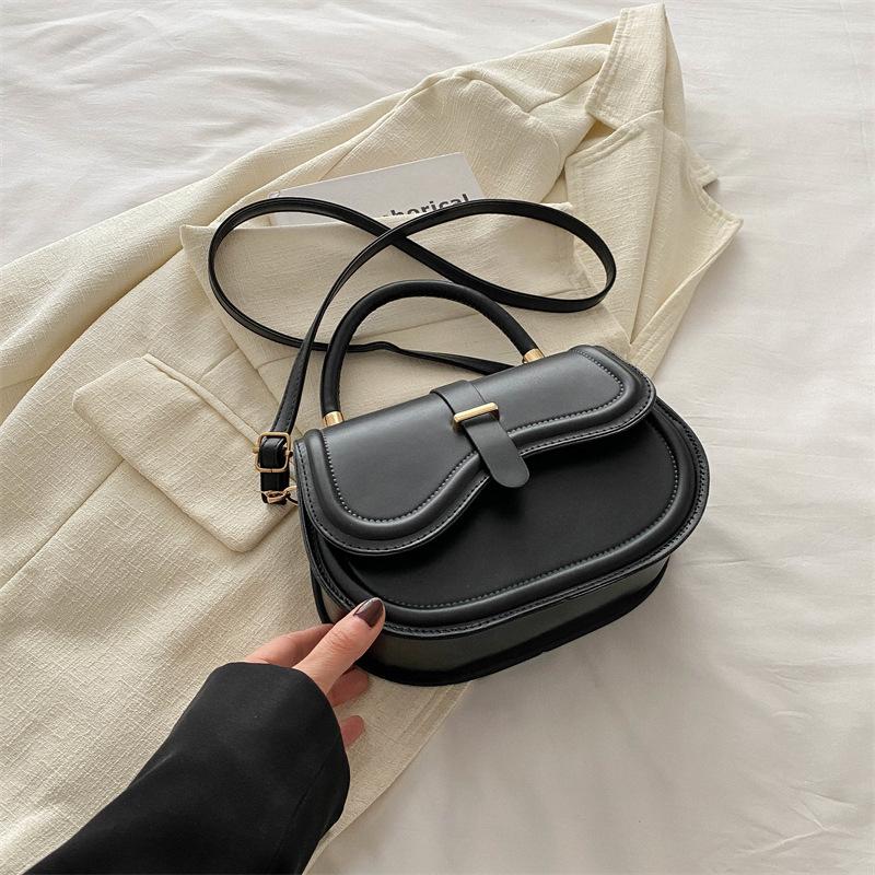 Весенняя новая модная сумка через плечо на одно плечо в корейском стиле, простая маленькая квадратная сумка для женщин, простая повседневная сумка для женщин
Весенняя новая модная сумка через плечо на одно плечо в корейском стиле, простая маленькая квадратная сумка для женщин, простая повседневная сумка для женщин