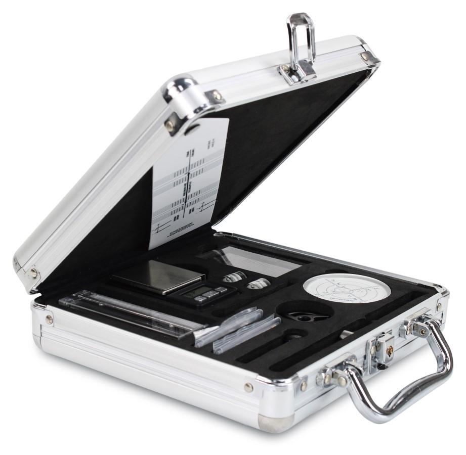 Lenco TTA-12IN1PRO Case with a set of professional turntable accessories, Lenco срібний
Lenco TTA-12IN1PRO Case with a set of professional turntable accessories, Lenco срібний