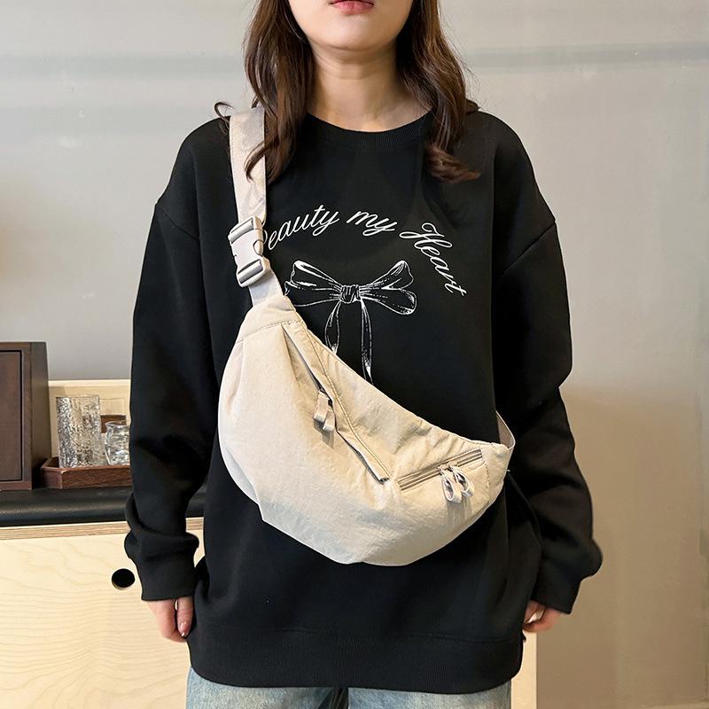 Ретро Повседневная Сумка-пельмень Модная и трендовая Ручная сумка Наплечная сумка через плечо для женщин бежевый
Ретро Повседневная Сумка-пельмень Модная и трендовая Ручная сумка Наплечная сумка через плечо для женщин бежевый