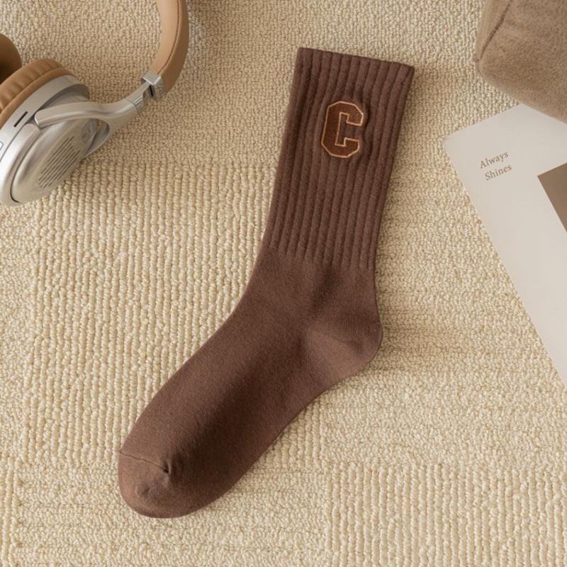 Female Autumn and Winter Fashion Restores Ancient Ways in The Movement Tube Socks 1 pair
Female Autumn and Winter Fashion Restores Ancient Ways in The Movement Tube Socks 1 pair