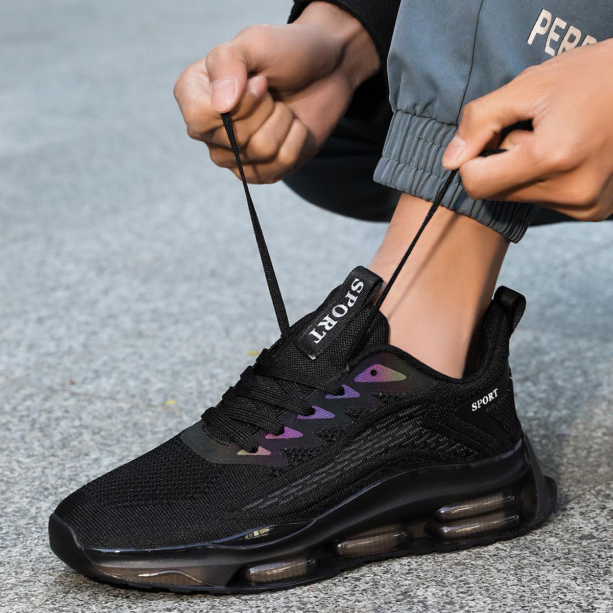 New men s sports shoes running shoes fashion outdoor casual shoes men s trendy shoes 45 чорний
New men s sports shoes running shoes fashion outdoor casual shoes men s trendy shoes 45 чорний