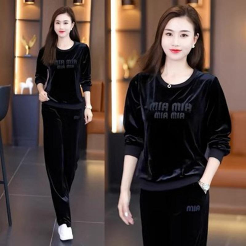 Жіночий золотистий оксамитовий спортивний костюм, осінній модний і повсякденний вишитий топ із круглим вирізом, штани 2, комплект із двох частин для жінок XL чорний
Жіночий золотистий оксамитовий спортивний костюм, осінній модний і повсякденний вишитий топ із круглим вирізом, штани 2, комплект із двох частин для жінок XL чорний