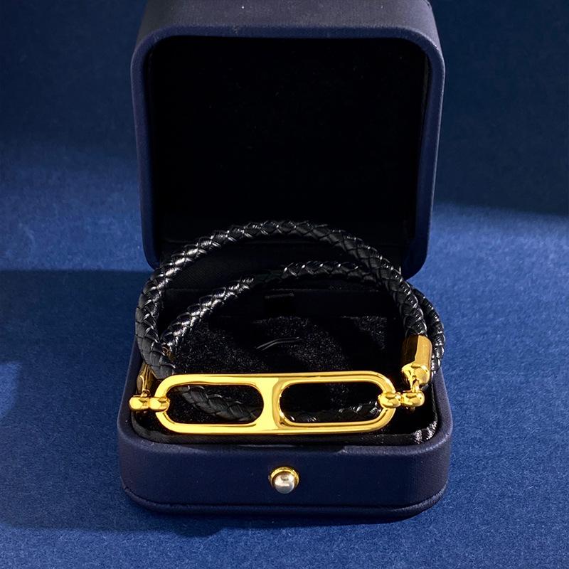 Japanese Character Silver Black Leather Woven Double Circle Leather Hand Rope Bracelet Simple Fashion Choke Short URL
Japanese Character Silver Black Leather Woven Double Circle Leather Hand Rope Bracelet Simple Fashion Choke Short URL