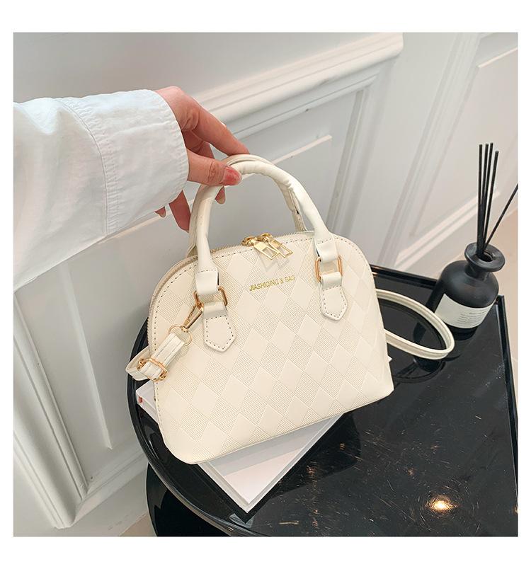 Women New Fashi Diamd-shaped Handbag Single-shoulder Crossbody Shell Bag Fashi Girl Outdoor Purse білий
Women New Fashi Diamd-shaped Handbag Single-shoulder Crossbody Shell Bag Fashi Girl Outdoor Purse білий