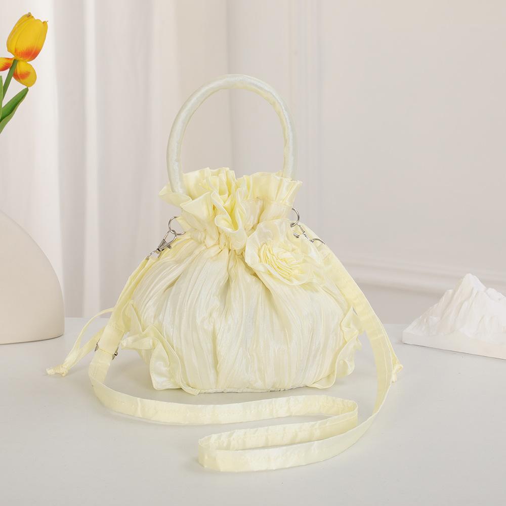 New versatile literary and retro flower cloth bag ethnic style portable mother can go out with one shoulder crossbody bag брудно-білий
New versatile literary and retro flower cloth bag ethnic style portable mother can go out with one shoulder crossbody bag брудно-білий