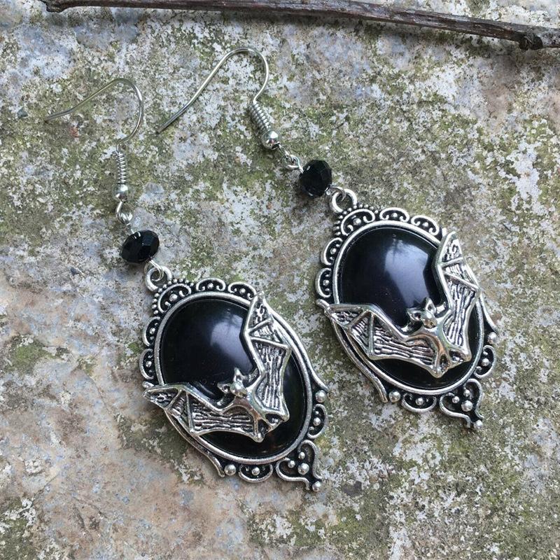 Gothic Vampire Bat Earrings Framed Bat Cameo Earring Halloween Witch Crystal Earrings Gift for Bat Lover
Gothic Vampire Bat Earrings Framed Bat Cameo Earring Halloween Witch Crystal Earrings Gift for Bat Lover