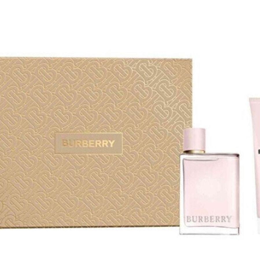BURBERRY Парфюмерный набор Burberry Her:Парфюмерная вода+Лосьон для тела 50 мл+75 мл 
BURBERRY Парфюмерный набор Burberry Her:Парфюмерная вода+Лосьон для тела 50 мл+75 мл
