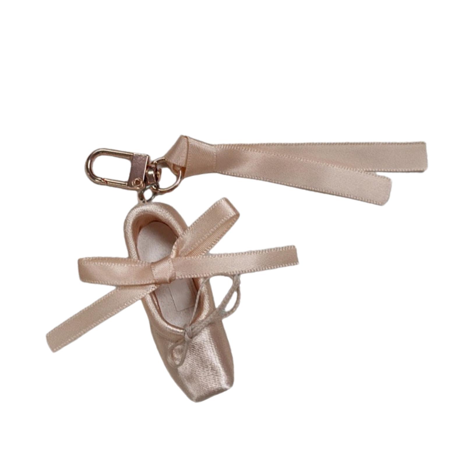 Сумка для танцевальной обуви ручной работы с лентами, подвеска, брелок, аксессуары, тканевая текстура, идеально подходит для любителей танцев и в качестве особенных подарков A
Сумка для танцевальной обуви ручной работы с лентами, подвеска, брелок, аксессуары, тканевая текстура, идеально подходит для любителей танцев и в качестве особенных подарков A