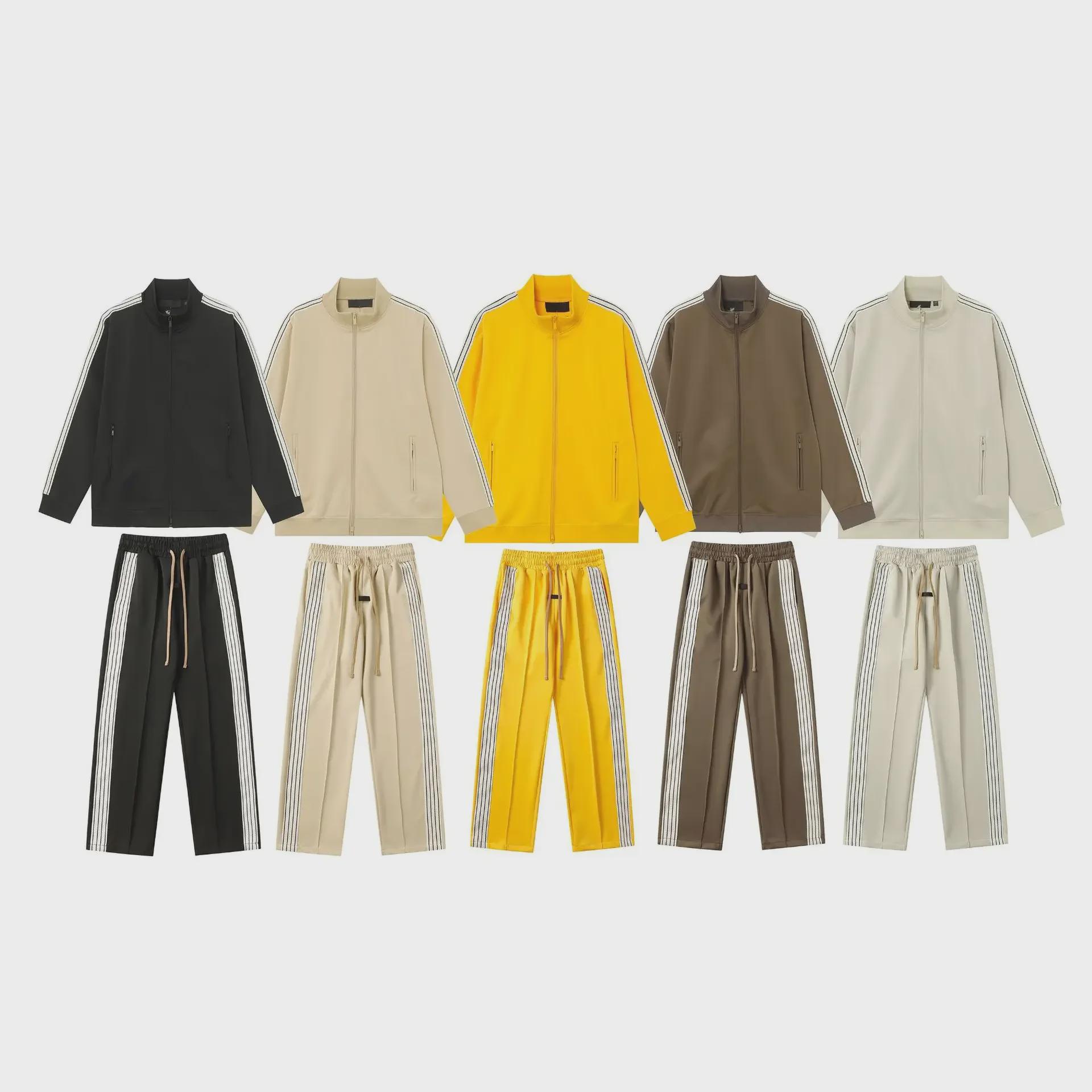 FOG Essentials Double-Line Zipper Cardigan and Loose Fit High Street Sports Trousers Set Small
FOG Essentials Double-Line Zipper Cardigan and Loose Fit High Street Sports Trousers Set Small