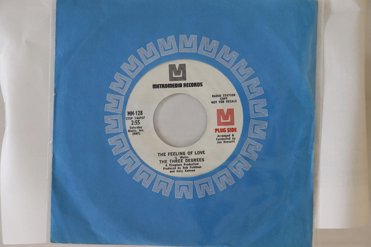 7inch Record THREE DEGREES - The Feeling Of Love MM128 Metromedia Reco 1969 US Soul/Funk Used
7inch Record THREE DEGREES - The Feeling Of Love MM128 Metromedia Reco 1969 US Soul/Funk Used
