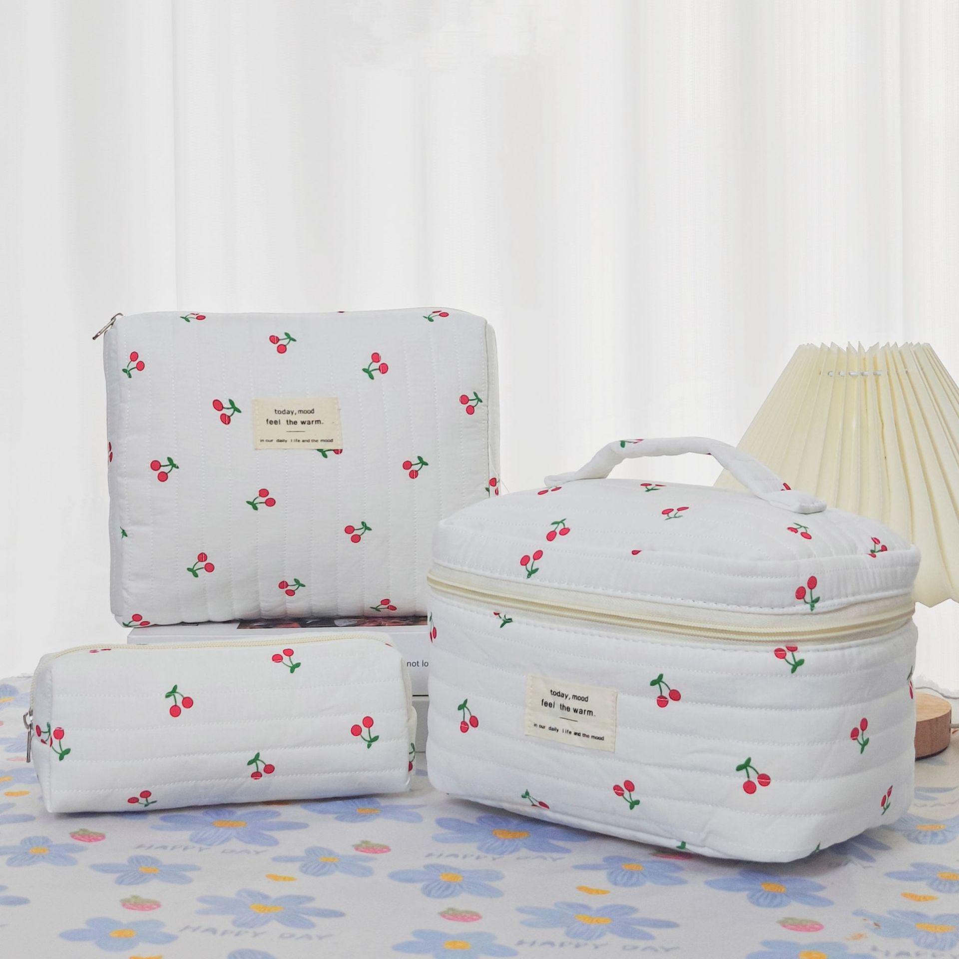 Strawberry Quilted Makeup Bag: Large Capacity, Portable, Ultra-Light, Cotton Toiletry & Storage Bag for Women Small
Strawberry Quilted Makeup Bag: Large Capacity, Portable, Ultra-Light, Cotton Toiletry & Storage Bag for Women Small