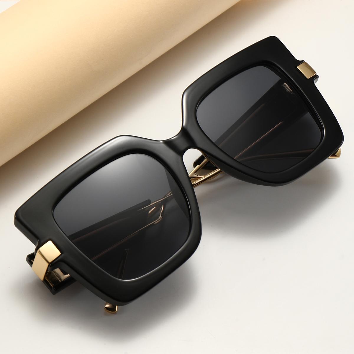 Retro Minimalist Large Frame Fashion Glasses Suitable for Daily Wear Street Photography And Driving чёрный
Retro Minimalist Large Frame Fashion Glasses Suitable for Daily Wear Street Photography And Driving чёрный