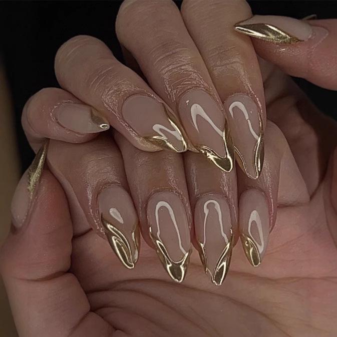 French Gold Edge Manicure Set - 24 Removable European & American Style Wearable Nails Glue-On
French Gold Edge Manicure Set - 24 Removable European & American Style Wearable Nails Glue-On