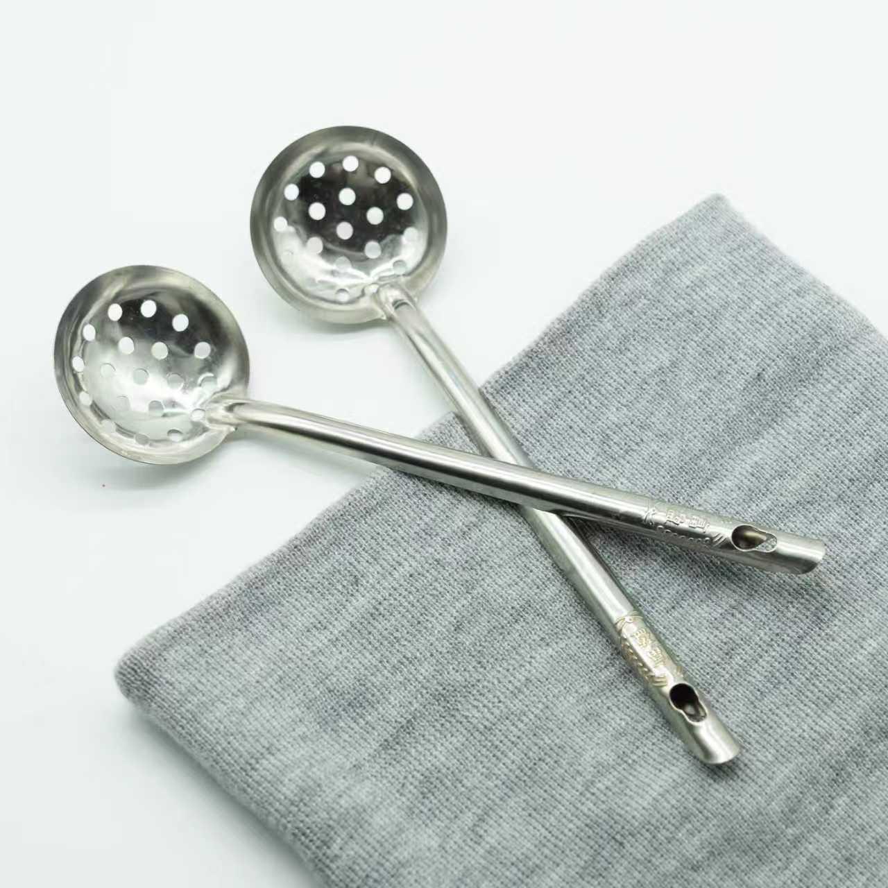 Stainless Steel Long Handle Soup Ladle & Strainer - Food Grade Kitchen Utensil
Stainless Steel Long Handle Soup Ladle & Strainer - Food Grade Kitchen Utensil