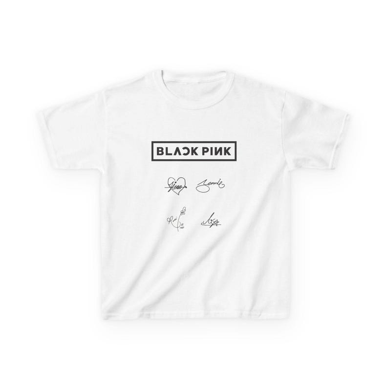 BLACKPINK K-Pop Signatures & Pink Logo Graphic Oversized Streetwear Youth & Kids T-Shirt Top for BLINK & K-Pop Fan Families M
BLACKPINK K-Pop Signatures & Pink Logo Graphic Oversized Streetwear Youth & Kids T-Shirt Top for BLINK & K-Pop Fan Families M