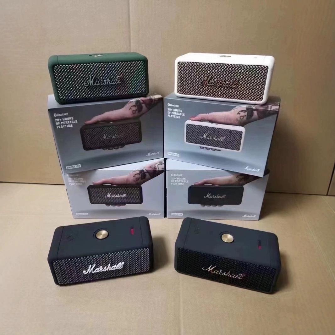 Портативна водонепроникна Bluetooth-колонка Marshall Emberton
Портативна водонепроникна Bluetooth-колонка Marshall Emberton