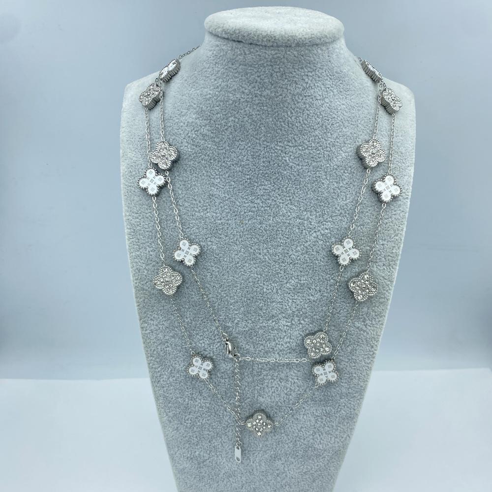 13MM Titanium Steel Women s Necklace 90+5CM 20 Flower Star Pattern Shell Lucky Four Leaf Clover Necklace
13MM Titanium Steel Women s Necklace 90+5CM 20 Flower Star Pattern Shell Lucky Four Leaf Clover Necklace
