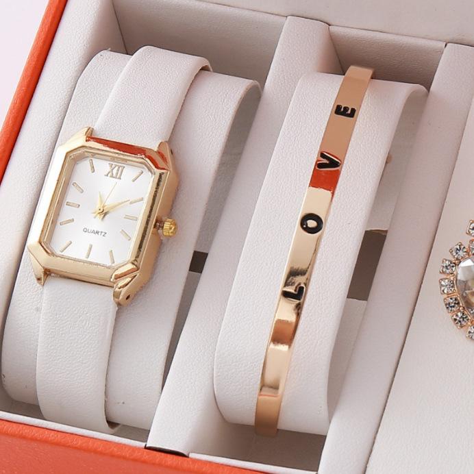 Authentic Luxury High-End Gold Three-Piece Jewelry Set Fashionable Valentine S Day European And American Full Diamond Jewelry Watch large price
Authentic Luxury High-End Gold Three-Piece Jewelry Set Fashionable Valentine S Day European And American Full Diamond Jewelry Watch large price