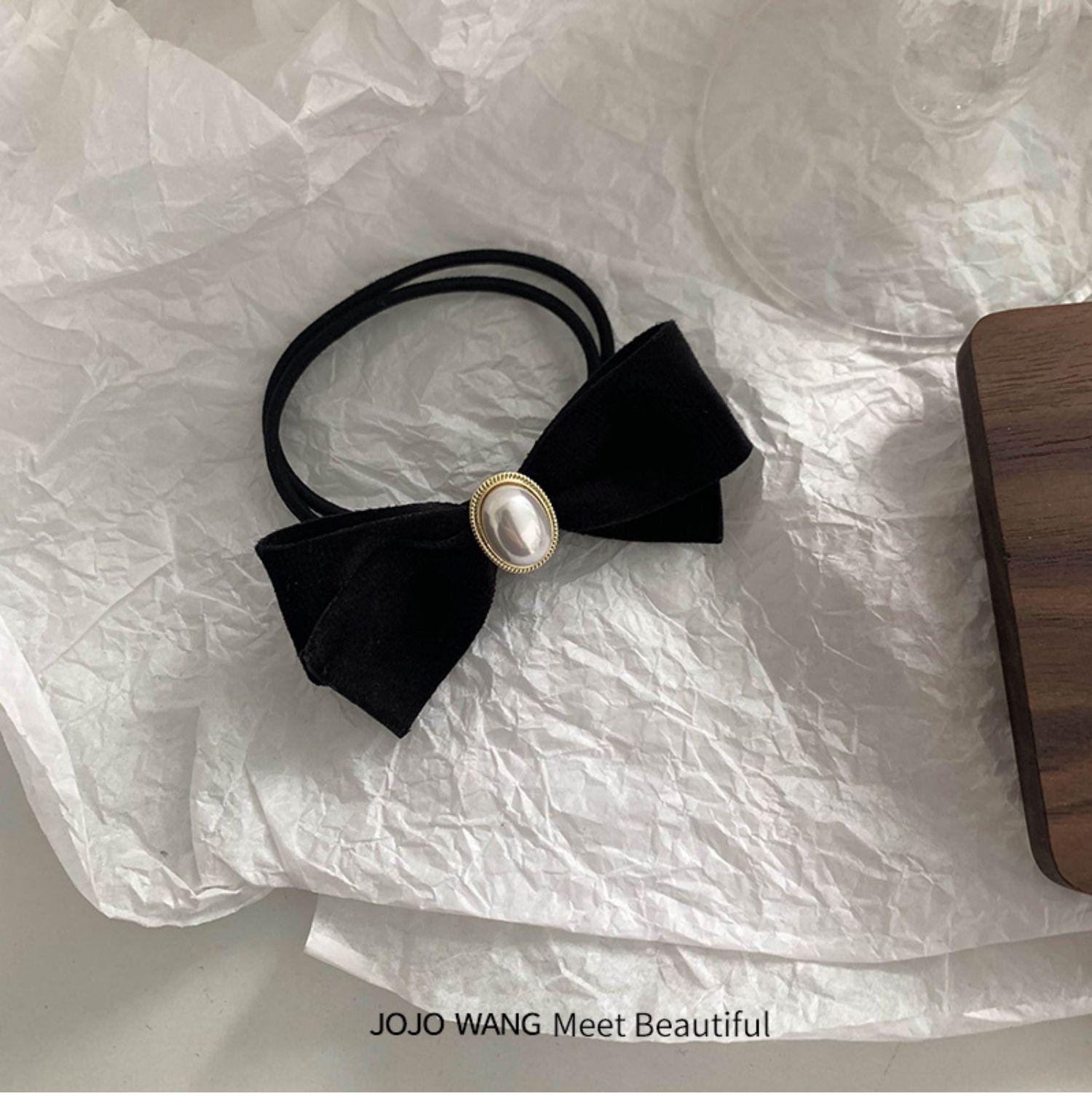 Роскошный жемчужный бархатный эластичный черный бант для волос
Роскошный жемчужный бархатный эластичный черный бант для волос