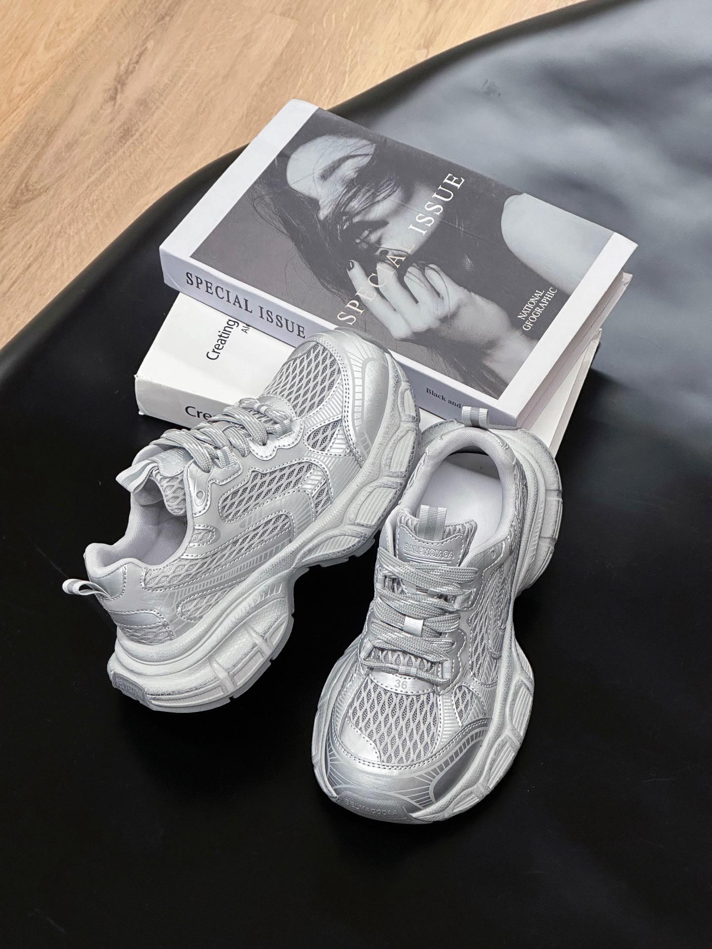 European Paris Daddy Shoes Women s 2025 Spring and Summer New Ultra Light Soft Bottom Net Breathable Sports Casual Shoes Ultra Fire Thick Bottom 40 серый
European Paris Daddy Shoes Women s 2025 Spring and Summer New Ultra Light Soft Bottom Net Breathable Sports Casual Shoes Ultra Fire Thick Bottom 40 серый