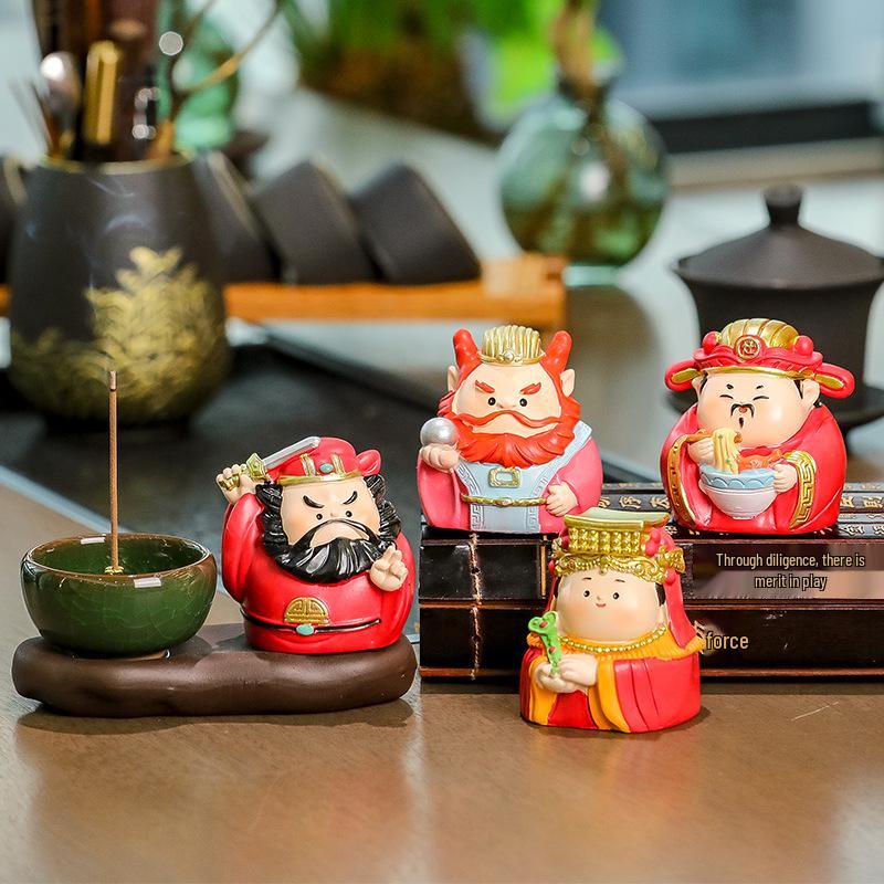 Фигурка Чжун Куя, защитника офиса, с подставкой для благовоний из сандалового дерева - Декор для ароматерапии и дзен-медитации.
Фигурка Чжун Куя, защитника офиса, с подставкой для благовоний из сандалового дерева - Декор для ароматерапии и дзен-медитации.