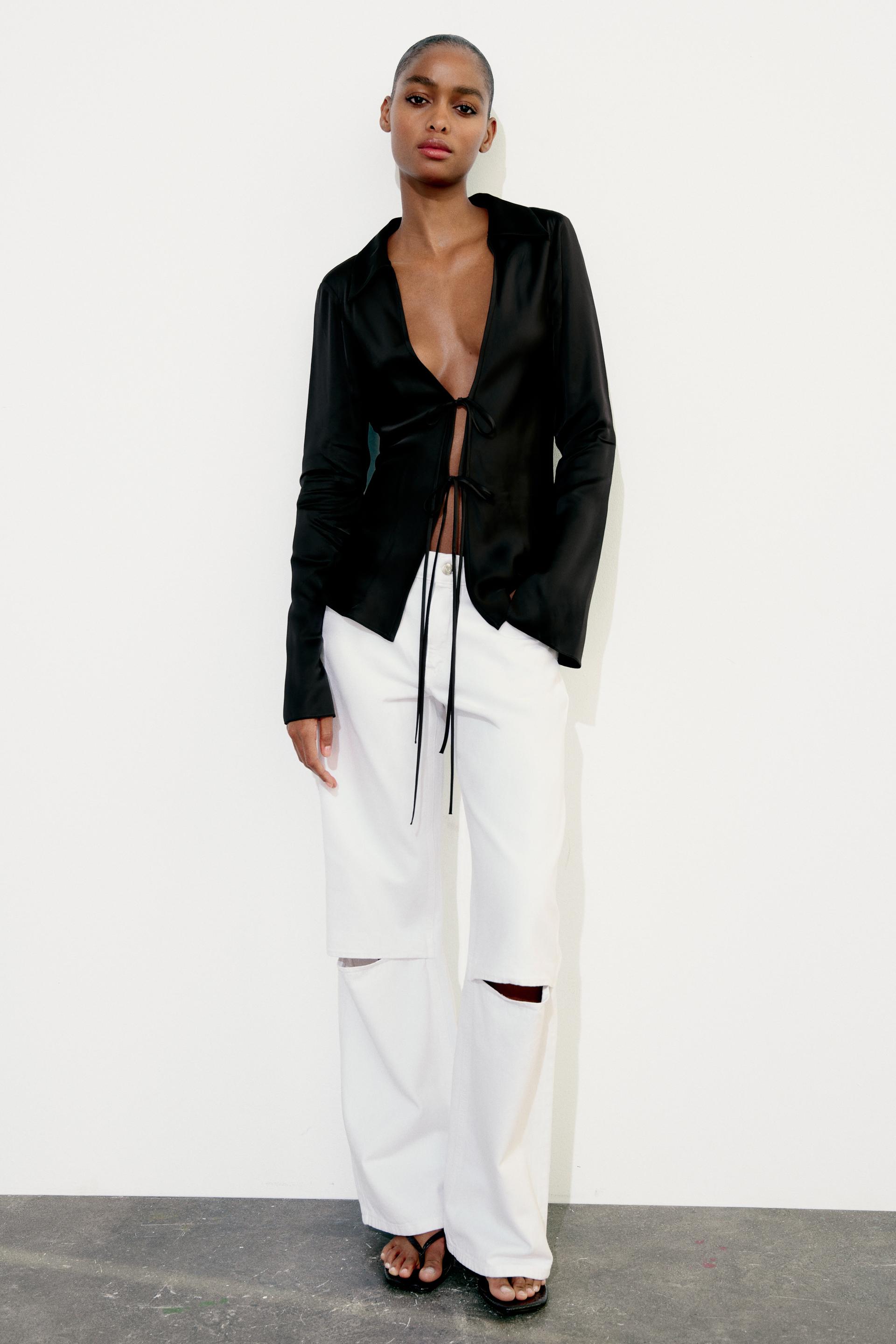 АТЛАСНАЯ РУБАШКА С БАНТАМИ
АТЛАСНАЯ РУБАШКА С БАНТАМИ